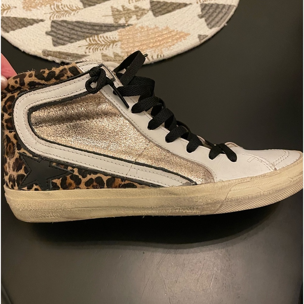 Golden Goose Slide sneakers. Only been worn a handful of times.